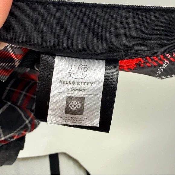 Women’s 686 x Hello Kitty Upton Anorak size XL - Picture 9 of 16